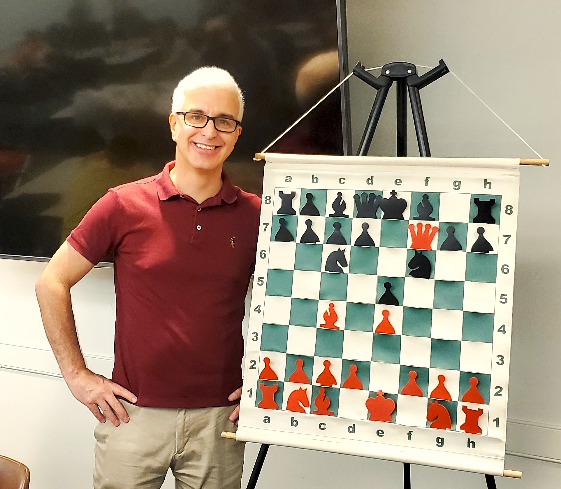 Coach Chris teaching chess to students in Florida